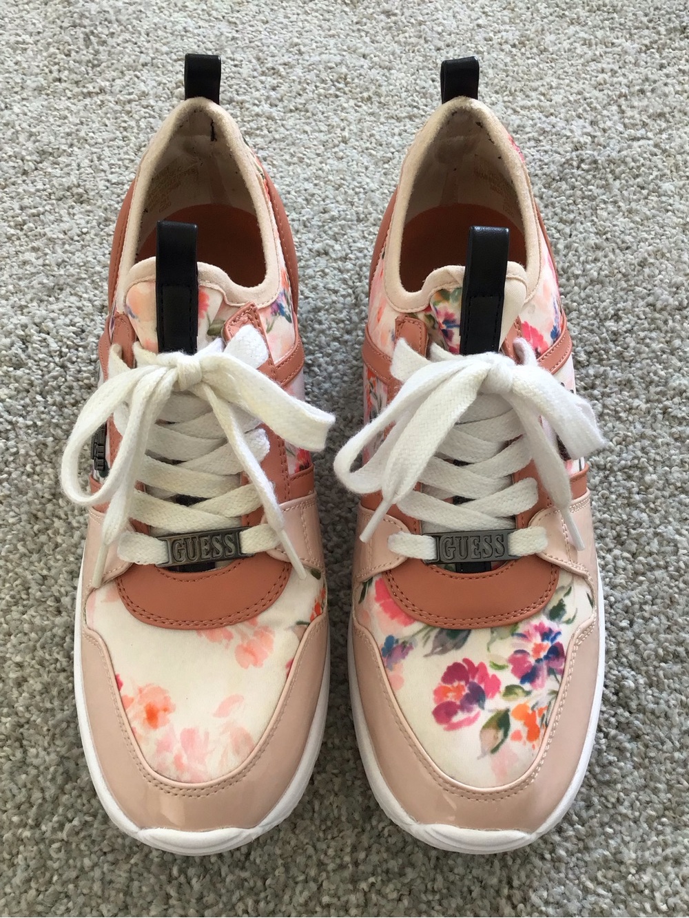 GUESS Floral Pink/White/Purple Slip-On Laced Women’s Sneaker, size 8.5